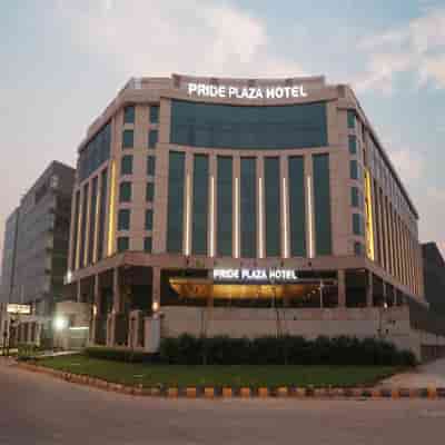 pride-plaza-hotels-escort-girl-services